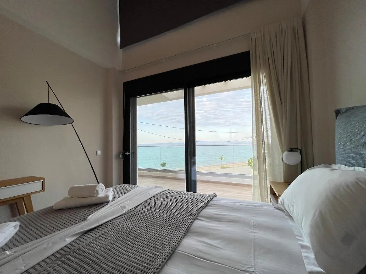 Villa Oleandra By The Sea Polychrono